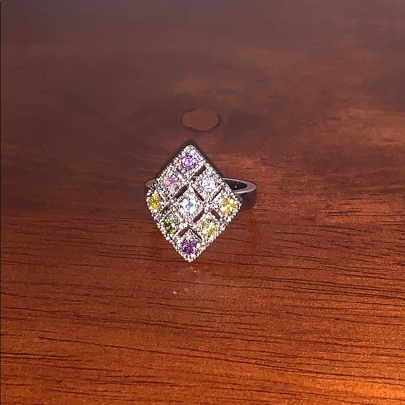 💍 SOLD NWOT gemstone crystal ring size 8 - Picture 4 of 6